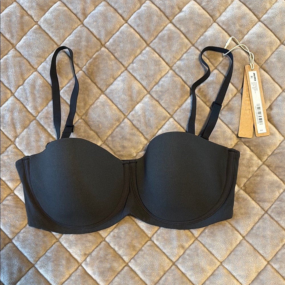 NWT Skims Fits Everybody Black Strapless Bra